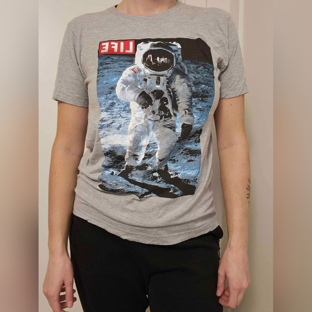 Astronaut NASA Graphic T-Shirt